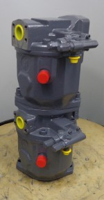 Die Reparatur der Pumpen für  den Radlader Zettelmeyer