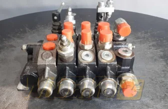Hydraulik Verteiler Bucher 200011142109 A410613