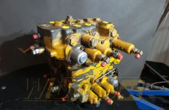 Hydraulik Verteiler Komatsu PC220NLC-3 