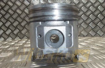 Bolzen Yanmar 4TNV94L 