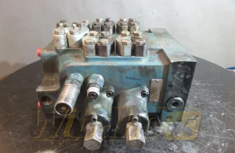 Hydraulik Verteiler Liebherr R900785400 10018234