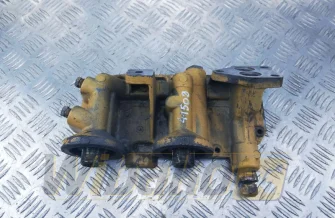 Pokrywa obudowy chłodniczki oleju + podstawa filtra Caterpillar 3208 7W1763