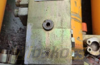 Verschluss vom Zylinder Liebherr R904C 5009395