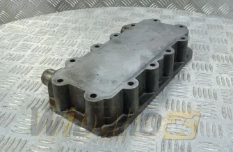 Pokrywa obudowy chłodnicy oleju Hanomag D964T 3070544R1