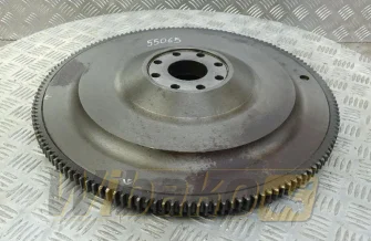 Schwungrad International Harvester TD15 673475C92