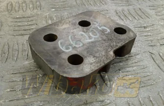 Dystans wspornika alternatora Deutz 04283979