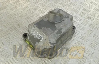 Pokrywa zaworowa für Motor Komatsu SA6D125E-3 6156-11-8110