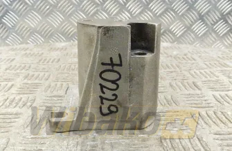 Wspornik rolki prowadzącej pośredniej für Motor Cummins QSX15 3681191