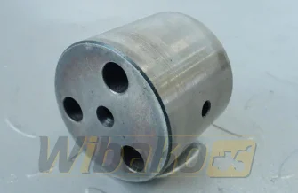 Umlenkrollen-Bolzen Kubota 1C010-24250