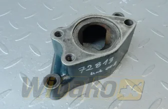 Wspornik pompy wody für Motor Kubota V3800 1J552-73820