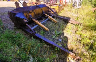 Pflug für Planierraupen HSW SG15 