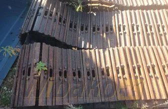 Raupen Volvo EC210LC 