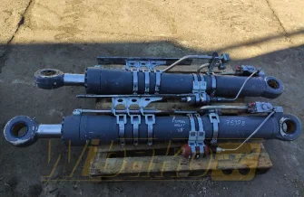 ein Satz von Hydraulikzylindern Liebherr LH35M 