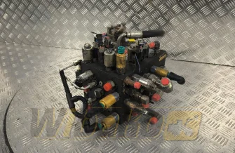 Hydraulik Verteiler Parker 3769602 15332706