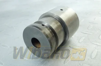 Umlenkrollen-Bolzen Deutz 04264438