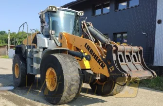 Radlader Liebherr L566 