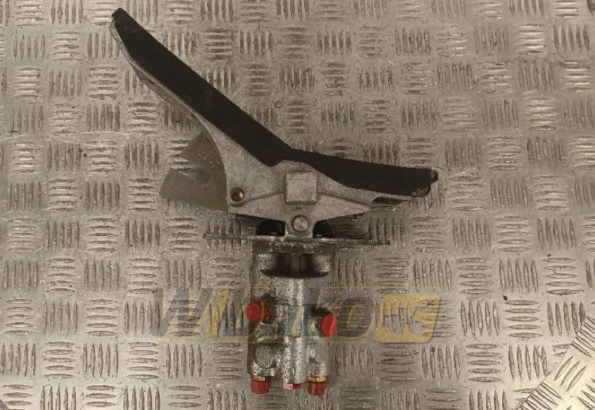 Pedal Liebherr VG7 - 2/3 R07 9079258-101 – gebraucht