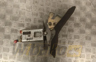 Pedal Liebherr VG7-2/3 L07 9079259-101 – gebraucht (2)