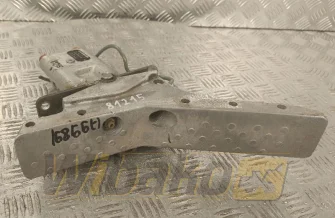 Pedal Liebherr VG-7 2/3 L01 9882965-000 – gebraucht (2)