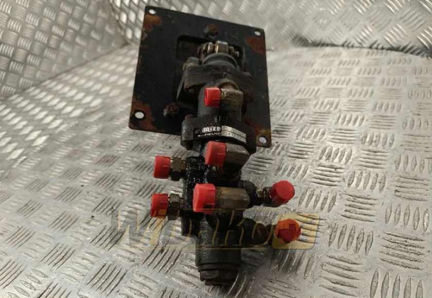 Pedal Mico 06 464 958 04 U 281 – gebraucht