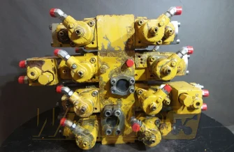 Hydraulik Verteiler Caterpillar 212 M/9