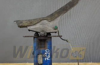 Pedale Liebherr VG72/3L01 9265508 004
