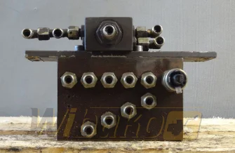 Hydraulik Verteiler für Bagger Akerman EC230 