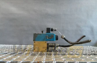 Hydraulik Verteiler Vickers 250DZMUHL110 