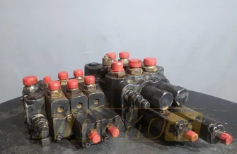 Hydraulik Verteiler O&K D30 M/4