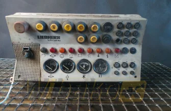 Panelen Liebherr PR 722 