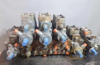 Hydraulik Verteiler Liebherr R914 