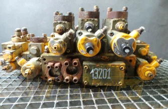 Hydraulik Verteiler Liebherr R914HDSL 