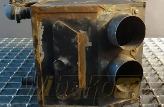  Komatsu PC210-5 