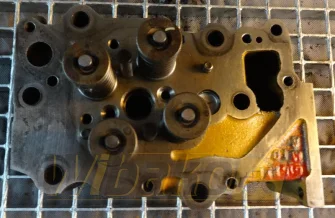 Motor Zylinderkopf Komatsu SA6D125-1 