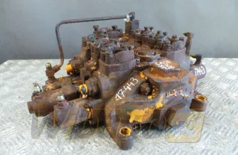 Hydraulik Verteiler CASE 921C M/3