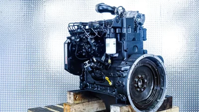 Instandsetzung des Cummins 4BTA3.9 Motors