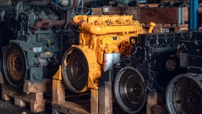 Ersatzteile für Motoren von Baumaschinen