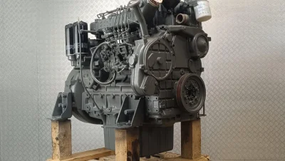 Service des Motors Liebherr D924 T-E im Mobilkran LTM 1150-5.1 in Częstochowa
