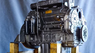 Reparatur des Liebherr D 904 NA Motors