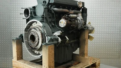 Hauptüberholung des Mercedes OM906LA Motors für den Liebherr LTM 1030/2 Kran