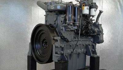 Reparatur des D924 TI-E Motors im LTM 1250/1 Kran