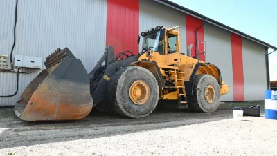Bremsen- und Lüfterausfall bei der Volvo L220E Radlader – wie das Problem gelöst wurde?