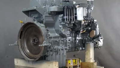 Reparatur des Liebherr D926 TI-E A4 Motors im LR 1160 Kran